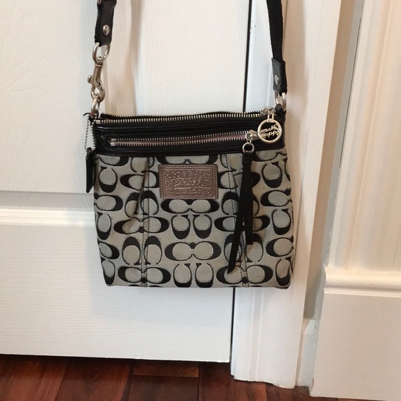 Coach Handbags - Coach purse